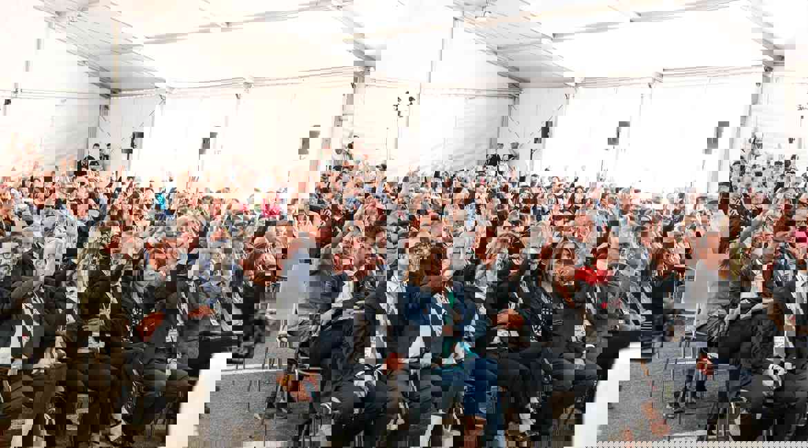 61C5f255 876B 47C2 A8b6 031159Cce473