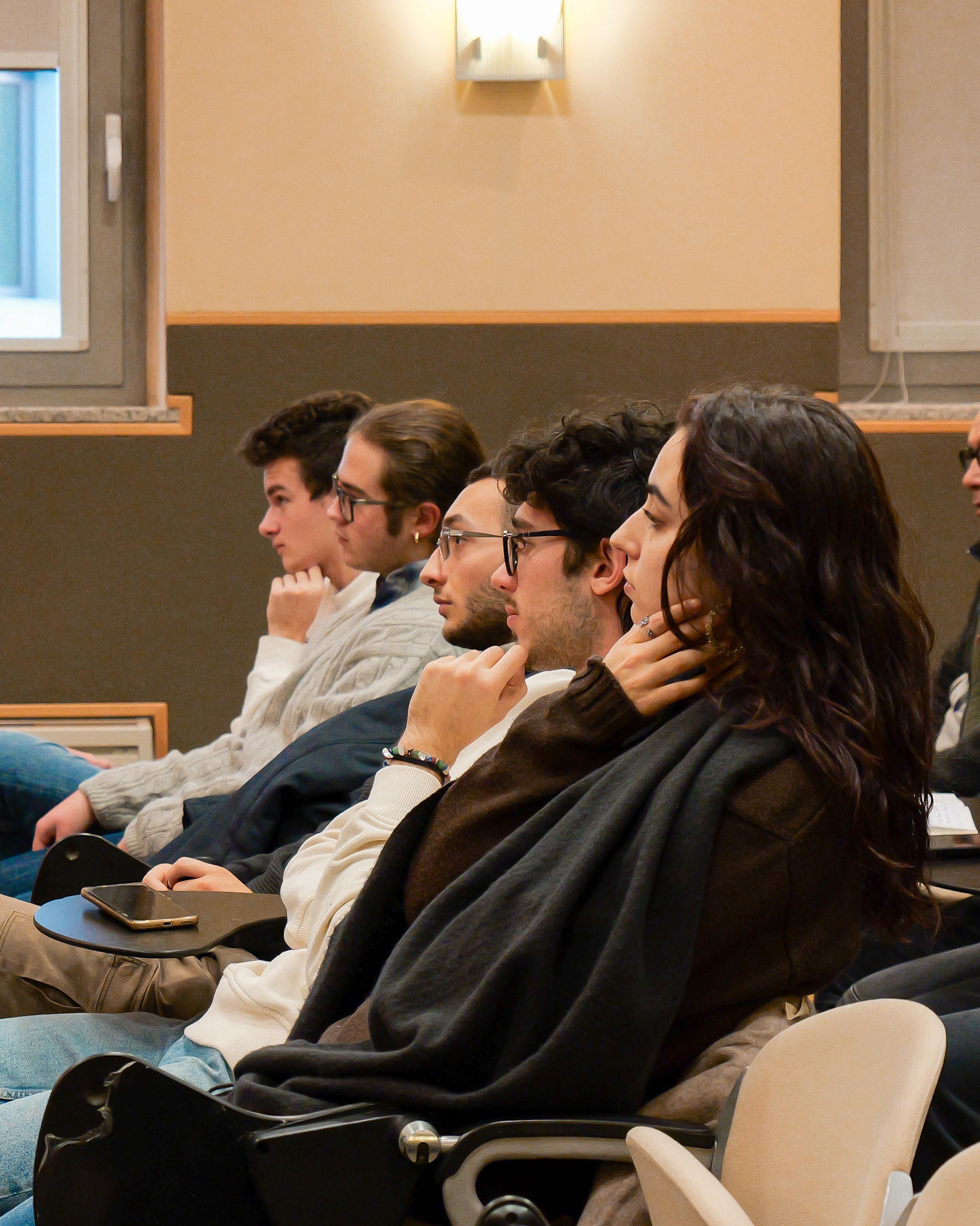 Abb95fab 3F14 47A2 8Ba7 A285b457f782