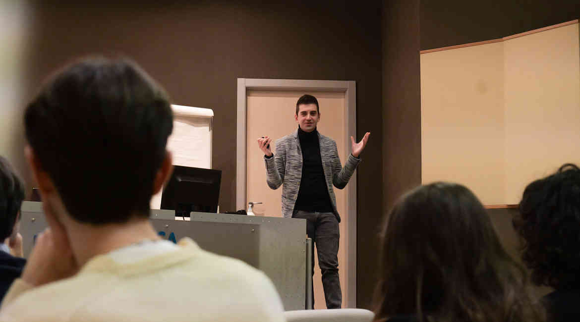 BTM NEXT Adv 31 Genn 6